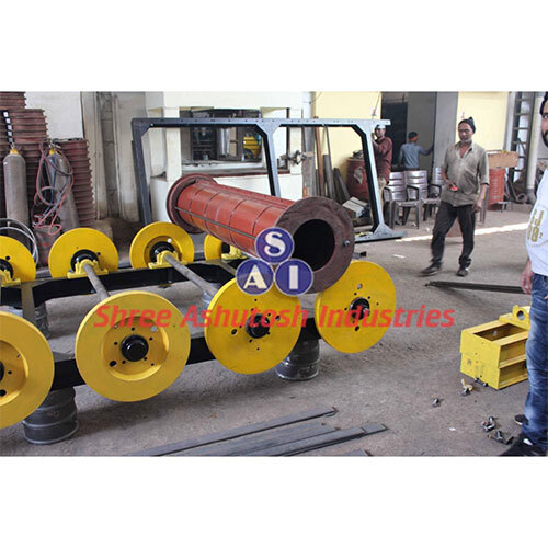 Spun Pipe Testing Machine - Color: Yellow & Black