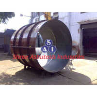 Spun Pipe Molding Machinery - Color: Brown