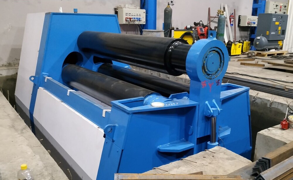 4 Roll Hydraulic Pre-pinch Type Plate Rolling Machine