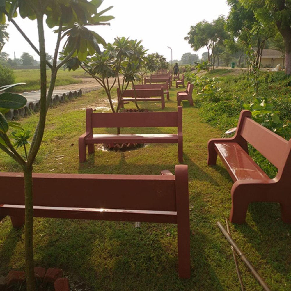 Outdoor Sandstone Bench - Color: Red