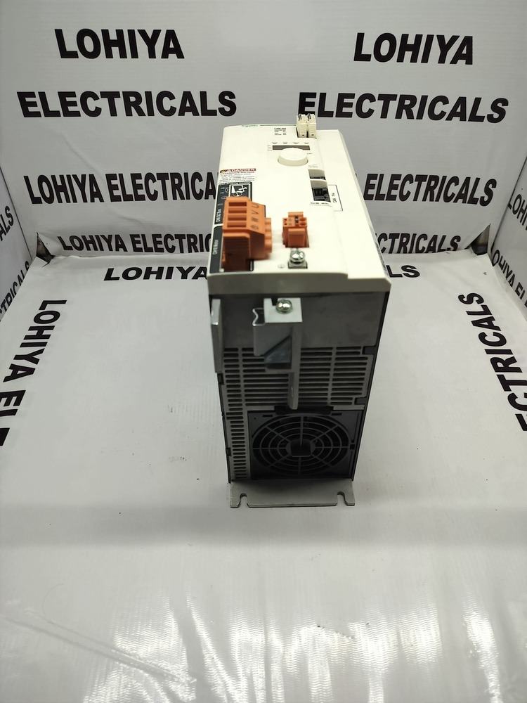 SCHNEIDER LXM32AD72N4 MOTION SERVO DRIVE