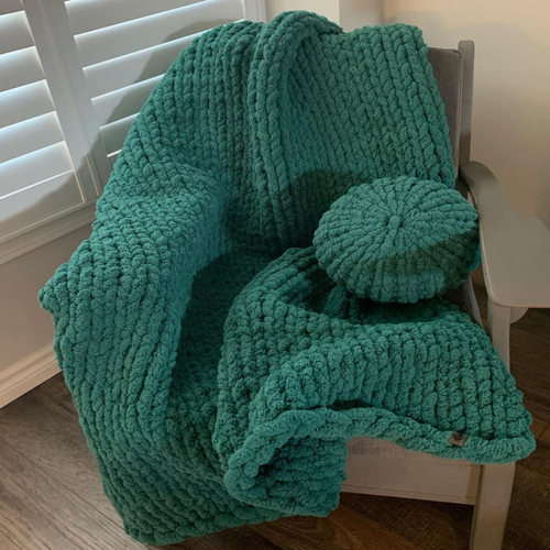 Green Wollen  Chunky Throw