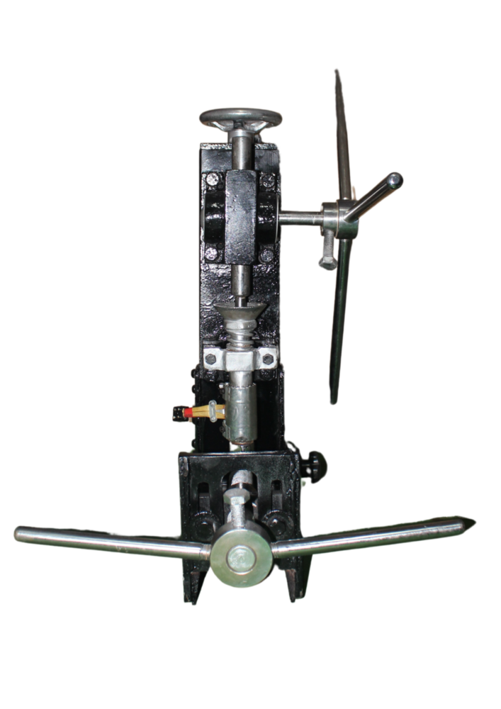 HAND MOLDING MACHINE