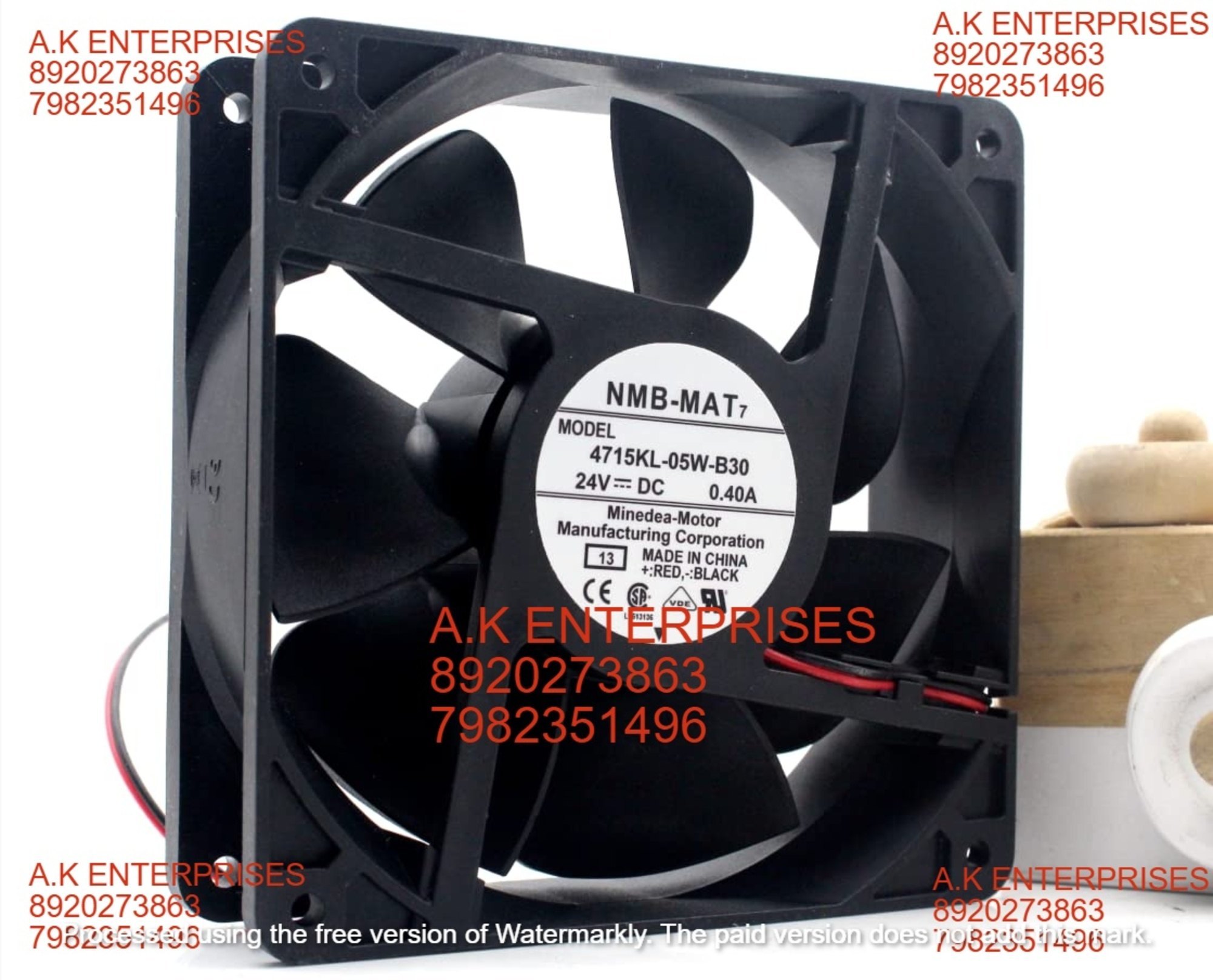 NMB MAT 4715KL-05W-B30 120X120X38MM 24V 0.40A 3300RPM 120CFM NMB 2-Wire Cooling Fan
