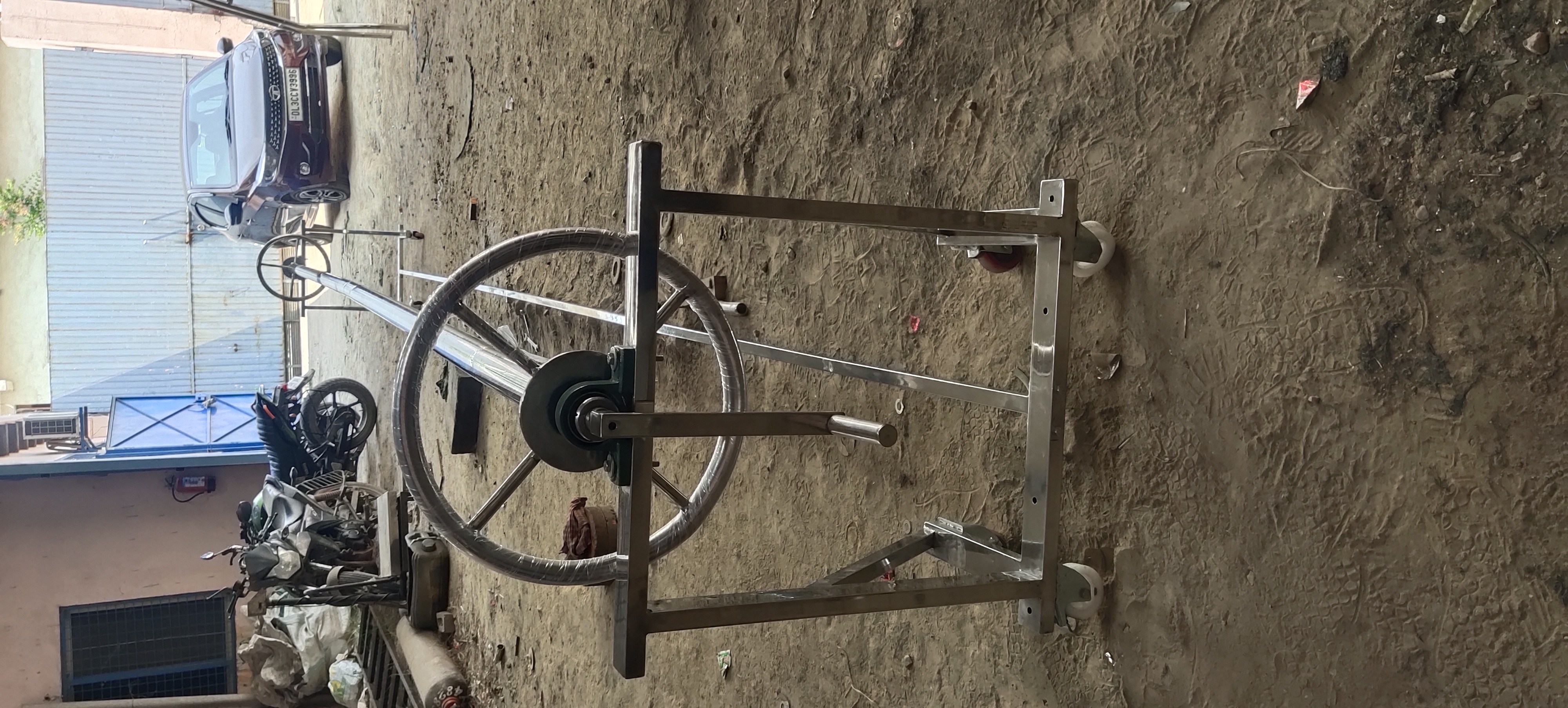 Pool Cover Roller Stand - Color: Silver