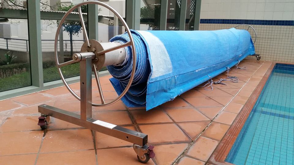 Pool Cover Roller Stand - Color: Silver