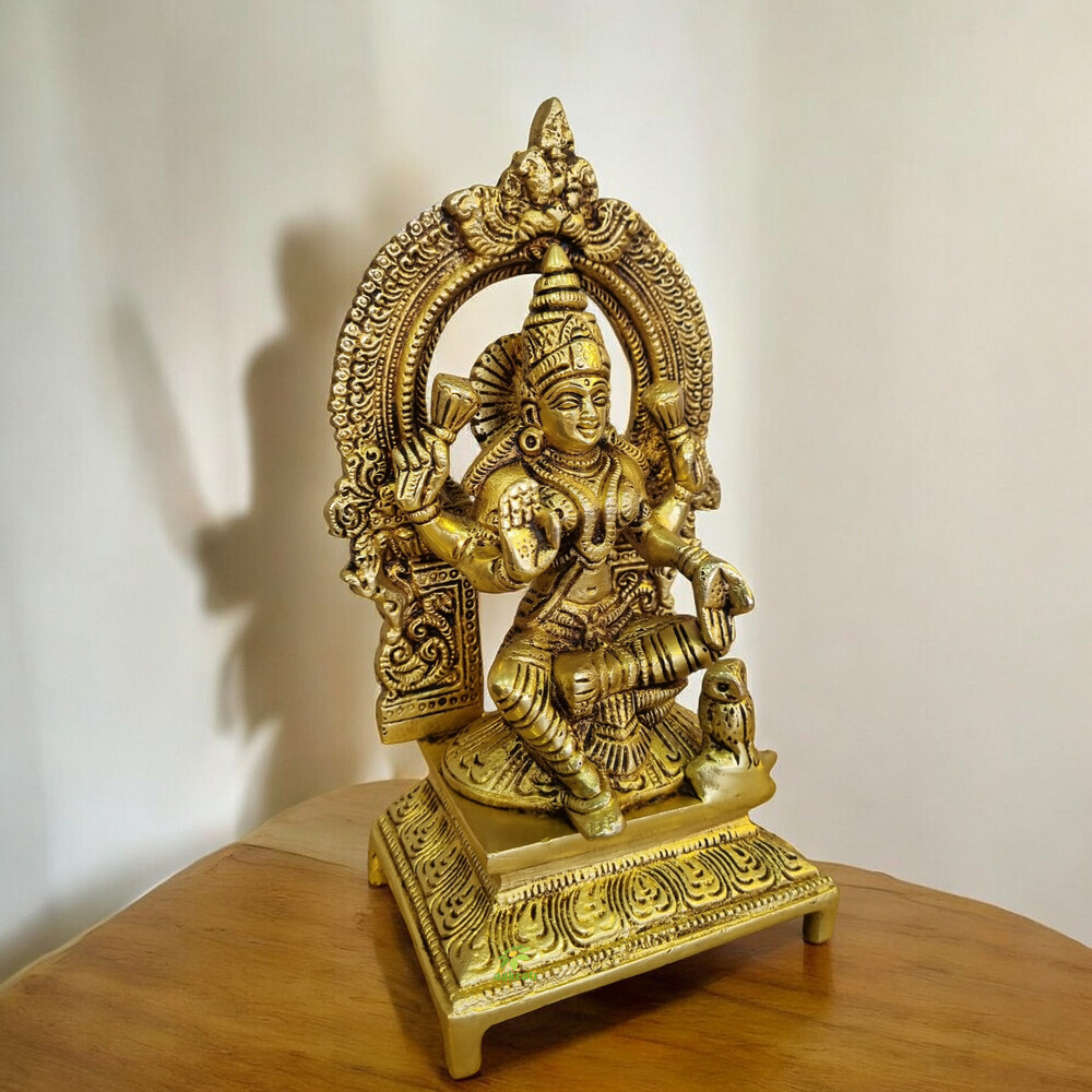 Brass Decorative Lakshmi Murti | Divine Idol For Festival Decoration & Blessings | Brass Lakshmi Statue ( Yellow, 7 Inch)