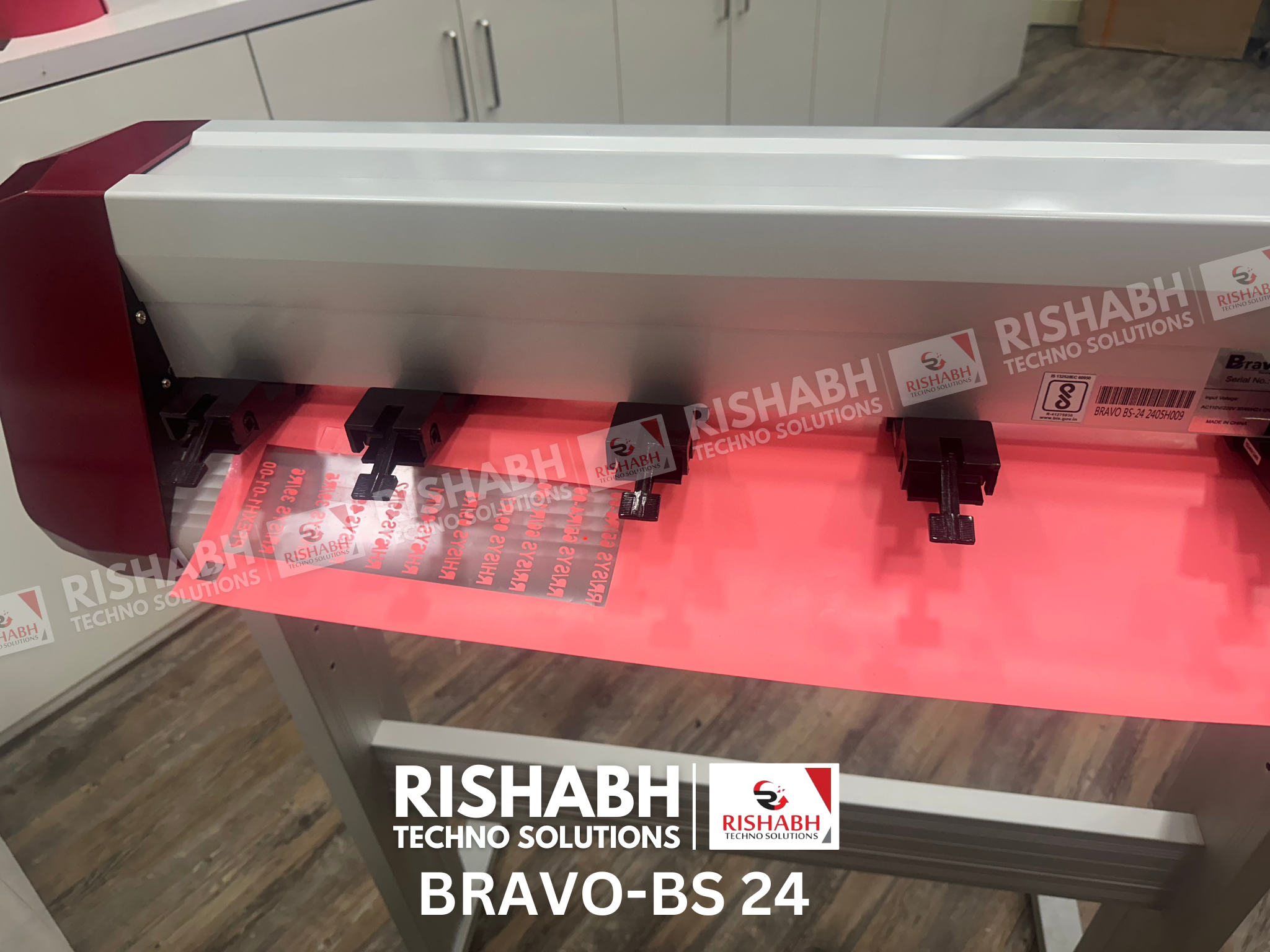 Bravo Bs-24 Cutting Plotter - Feature: 