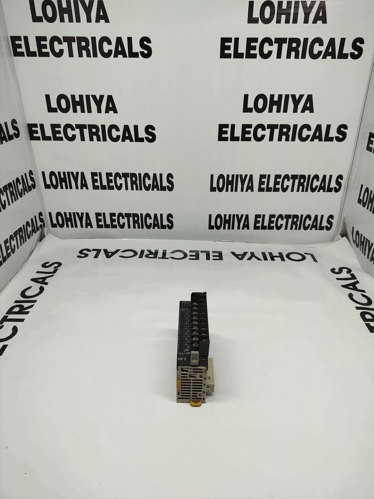 Omron Cj1w-oc211 Output Module