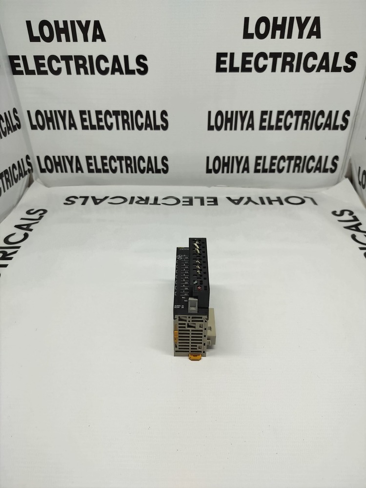 OMRON CJ1W-OC201 OUTPUT MODULE