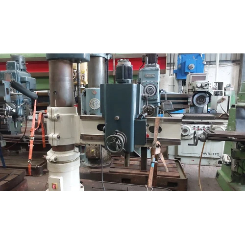 Mmt Used Radial Drill Machine - Automatic Grade: Semi-automatic
