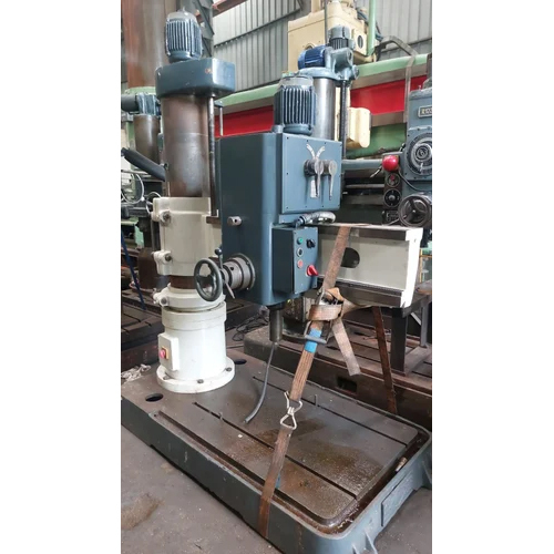 MMT Used Radial Drill Machine