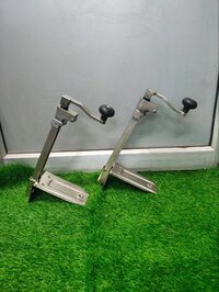 Table Top Tin Cutter - Height: 6 Inch (in)