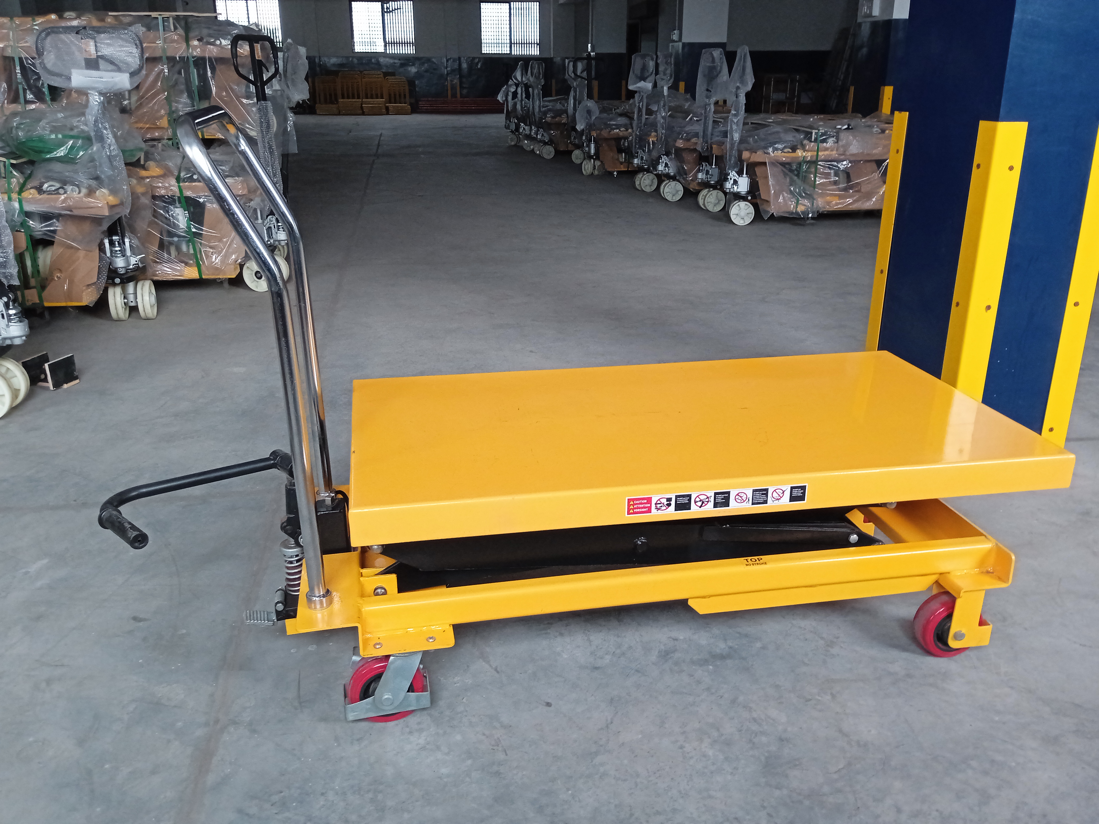 Scissor Lift Tables - Steel Frame, Yellow And Black Design | Hydraulic Operation, Foot Pedal Control, Ergonomic Handle, 1-year Warranty