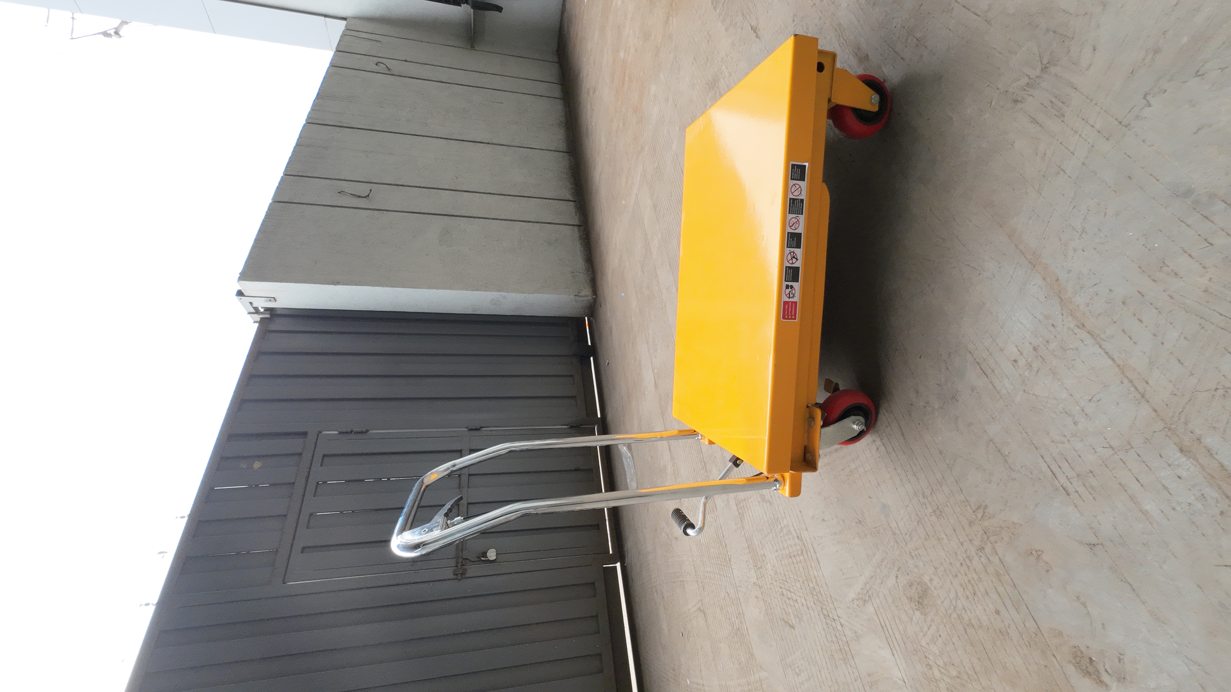 Hydraulic Scissor Table Truck - Attributes: Strong