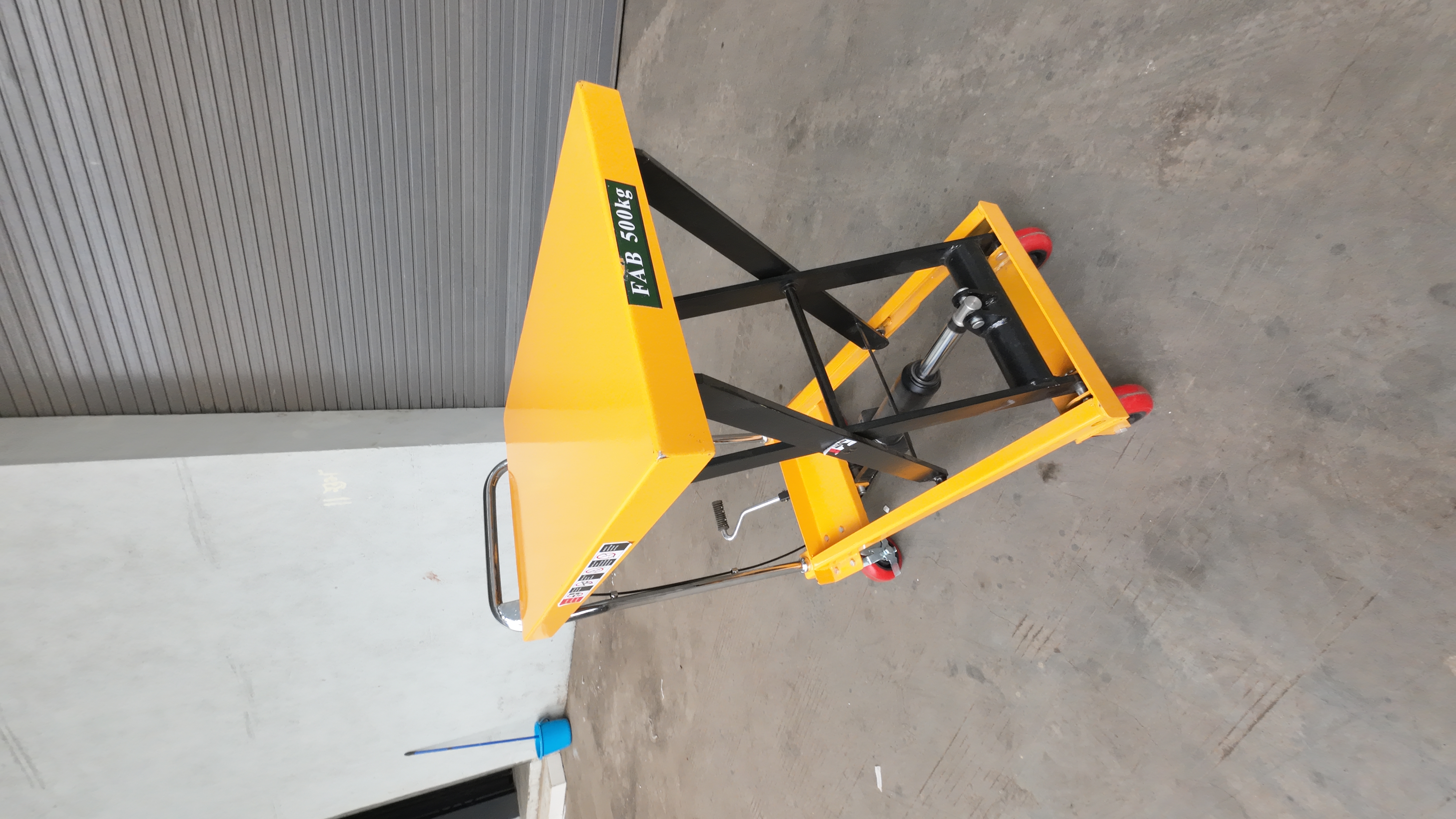 Hydraulic Scissor Table Truck - Attributes: Strong