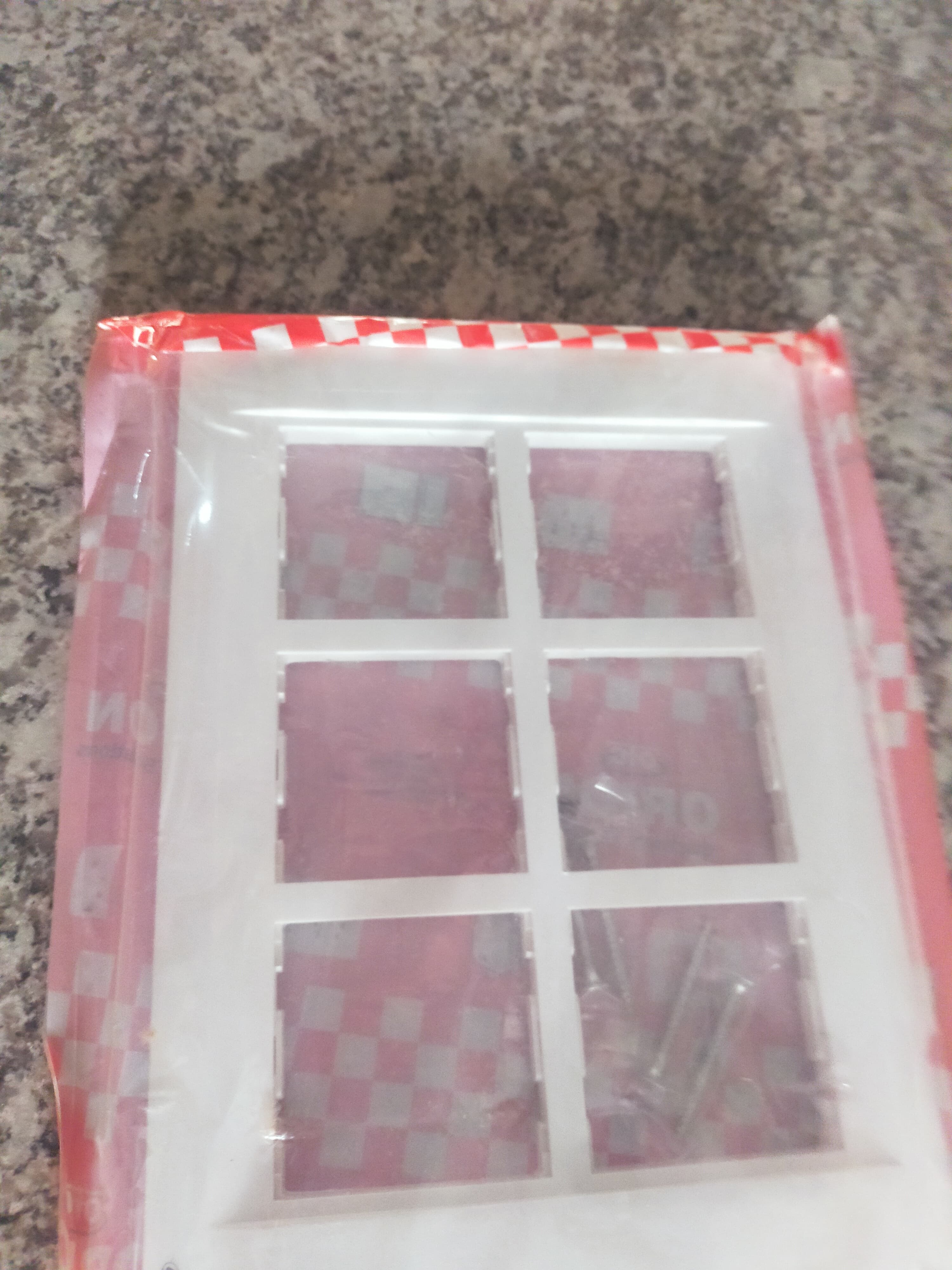 6 Module Plate - Color: White