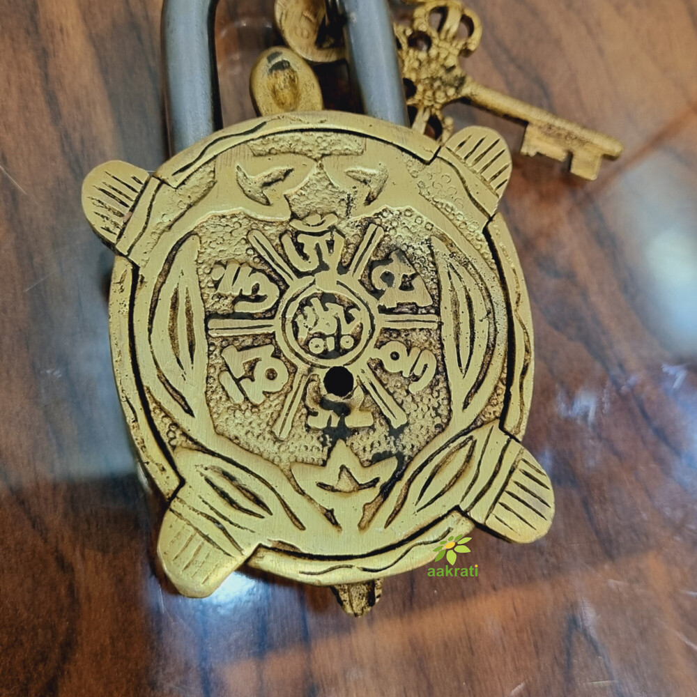 Aakrati Antique Of Tortoise Figure Padlock (Yellow)