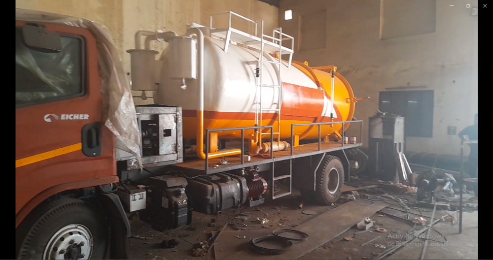 Sewer Suction Jetting Machine - Warranty: Yes
