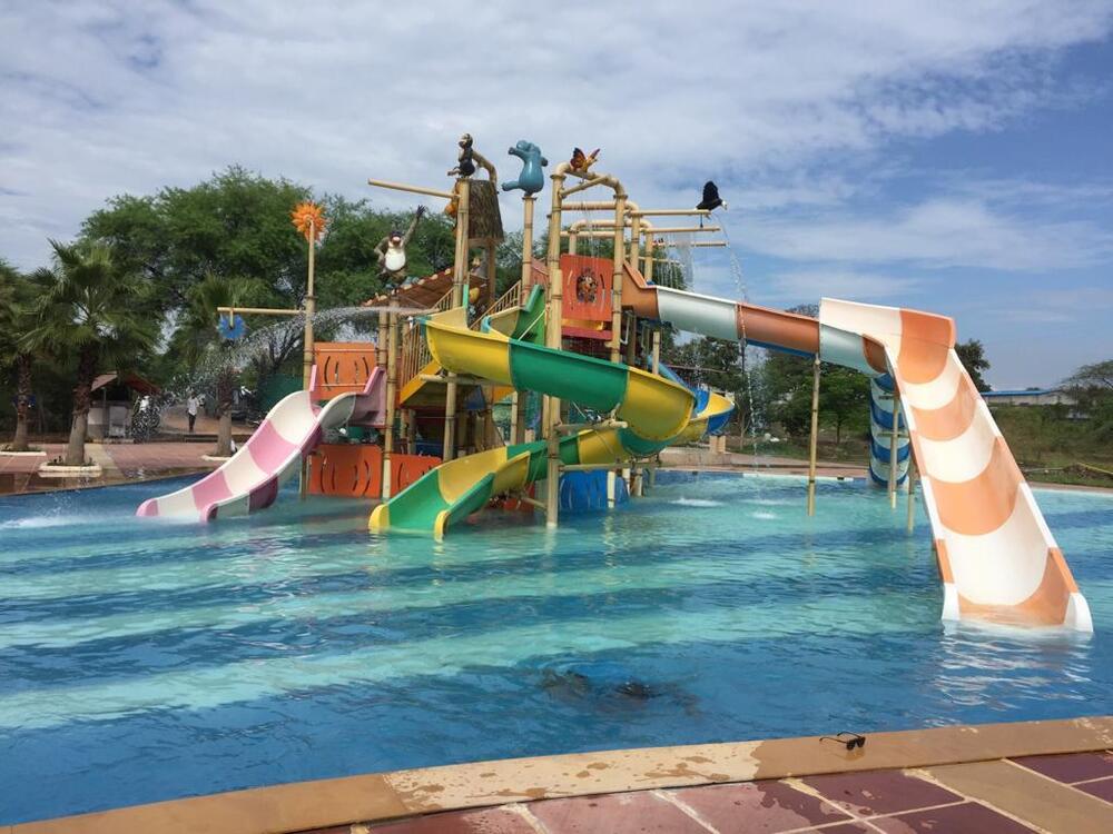 Adventure Water Park Slide - Material: Pvc