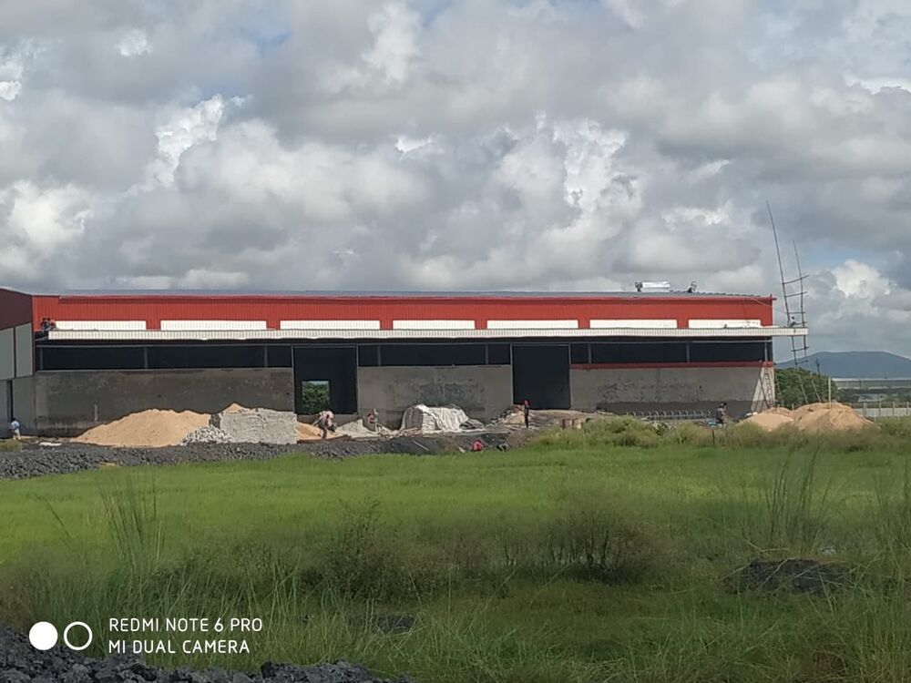 High-quality Pre-engineered Steel Warehouse - Durable Steel Structure, 25-year Lifespan, Easily Assembled | Weather-resistant, Eco-friendly, Customizable Dimensions