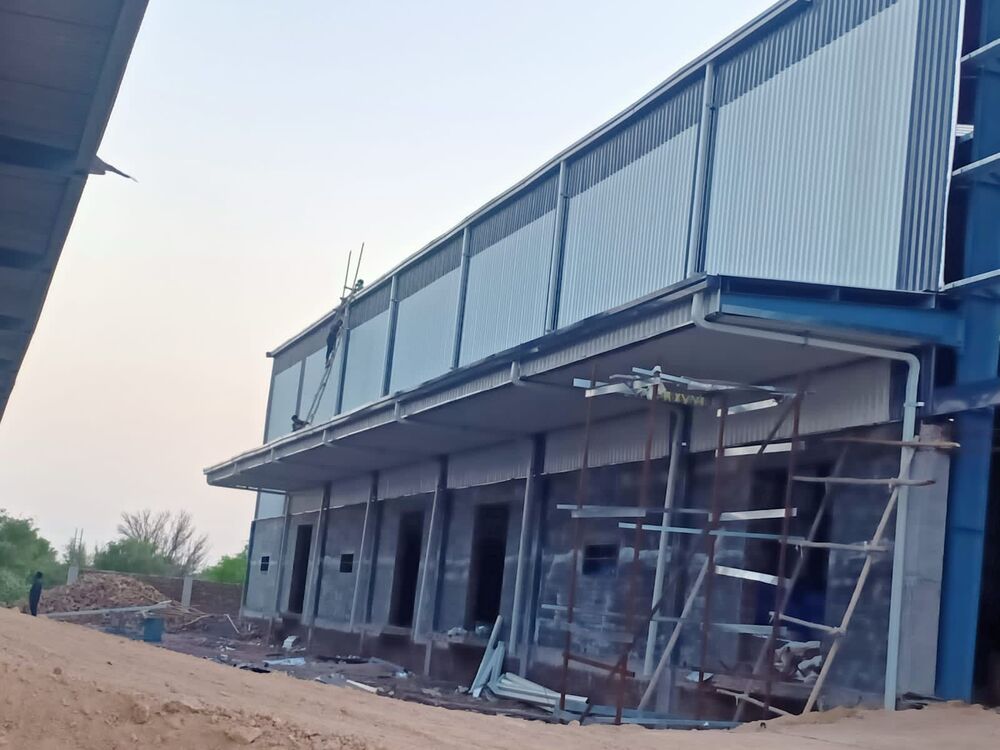 Prefabricated Factory Building Structure - Color: As Per Requirement