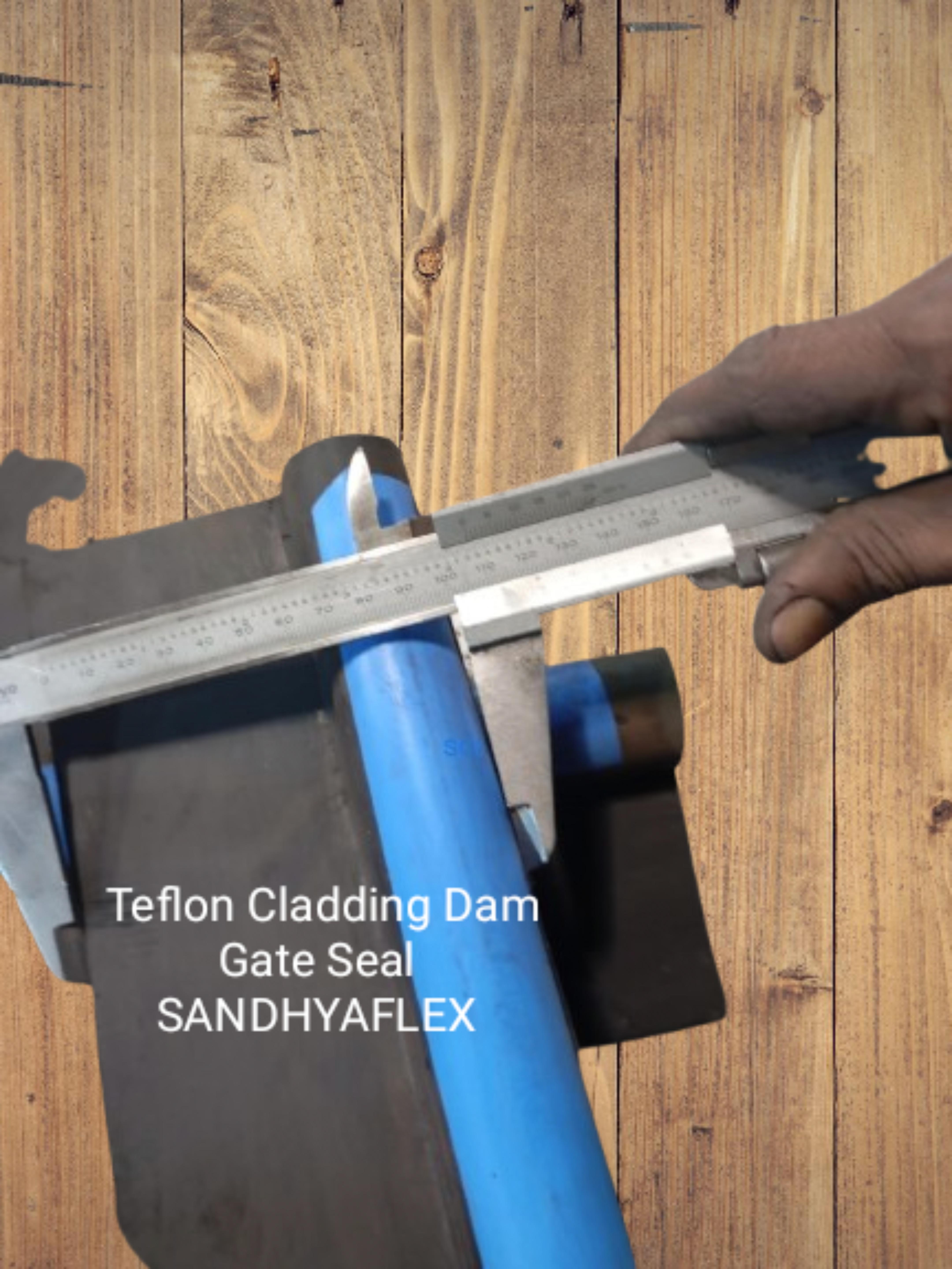 dam gate seals construction Corner