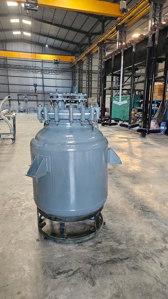 JACKETED GLASS LINED TANK