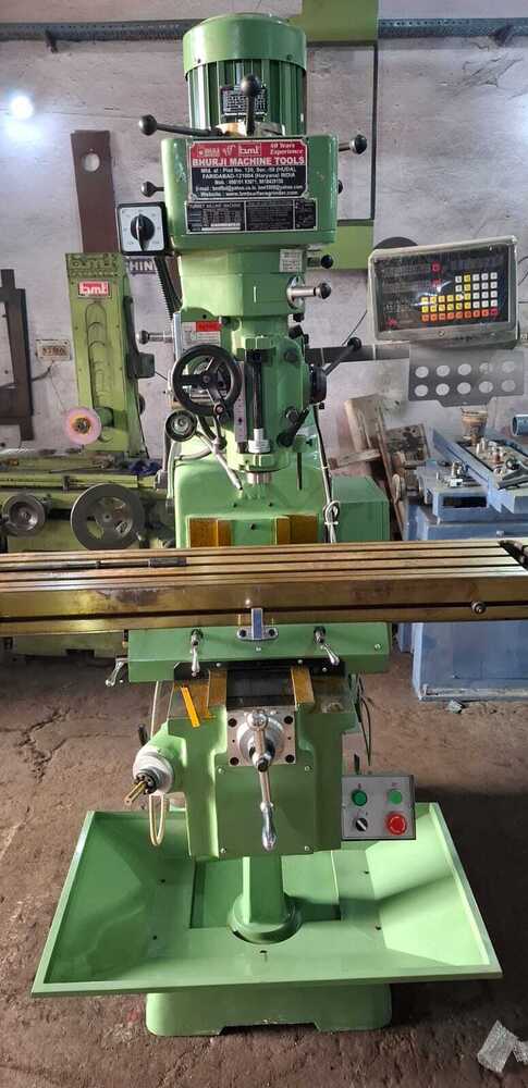 VERTICAL TURRET MILLING MACHINE M4