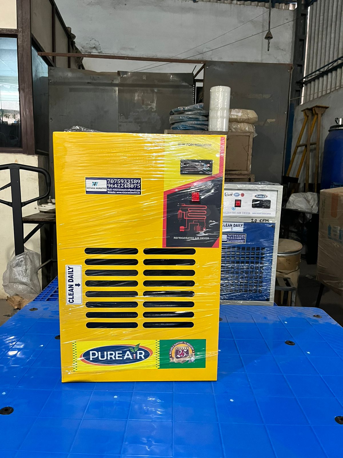 Refrigerated Air Dryer - Color: Blue