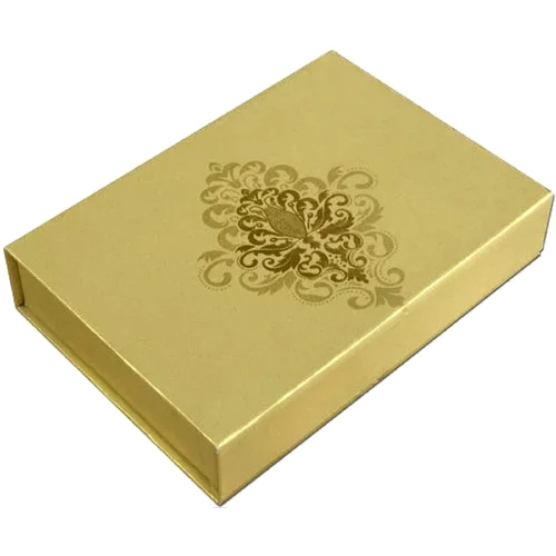 Sweet Gift Box - Color: Golden