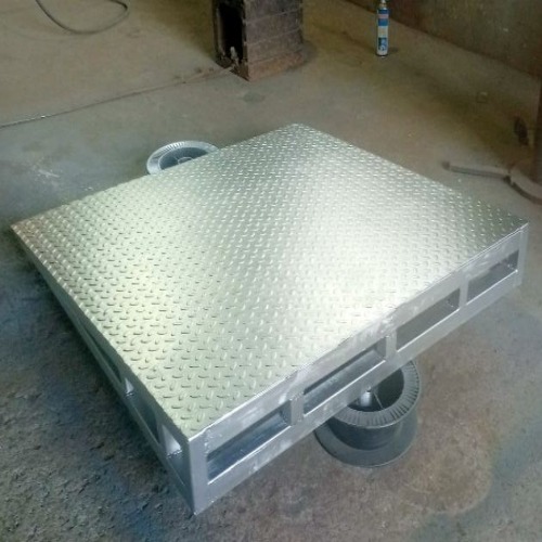 Container Ramp - Attributes: Durable