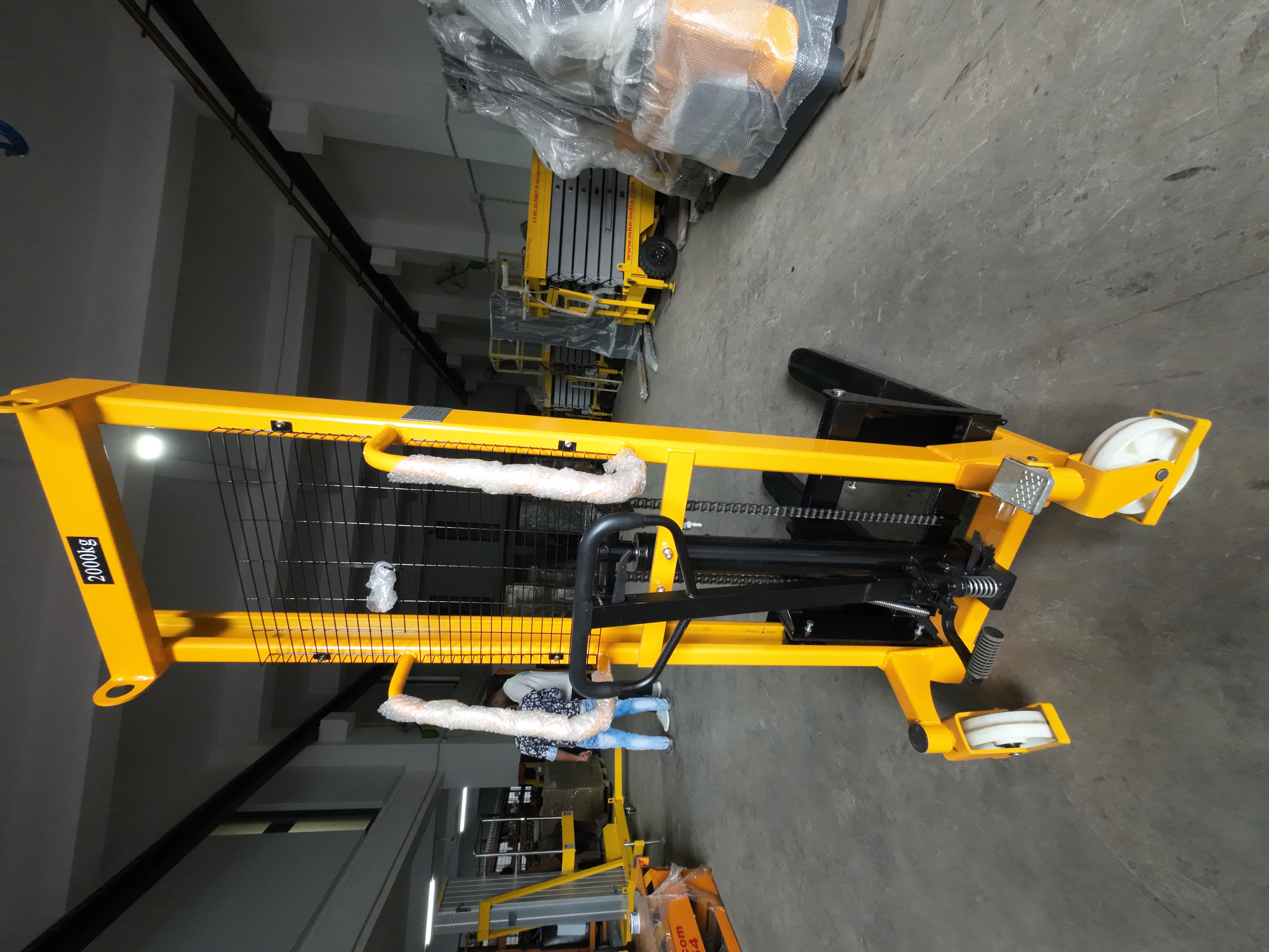 Mild Steel Heavy Duty Stacker 