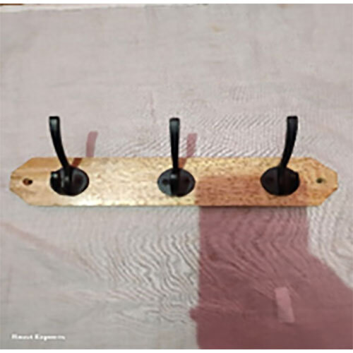 Wooden Wall Hanger - Material: Wood