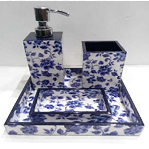 Enameled Bathroom Set - Color: Blue