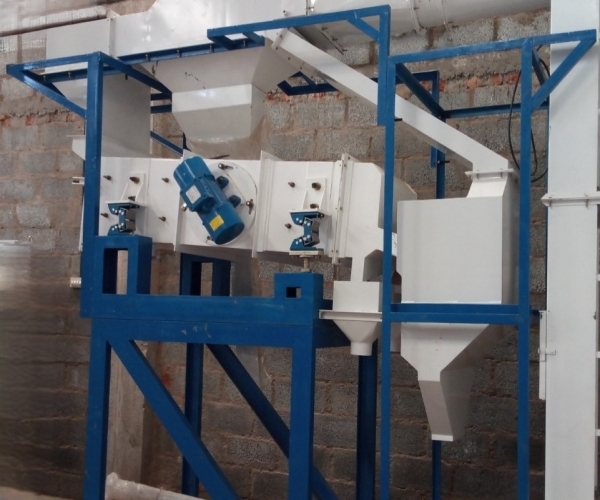 Pre Cleaner - Capacity: 100Kg - 8Tons Kg/Hr