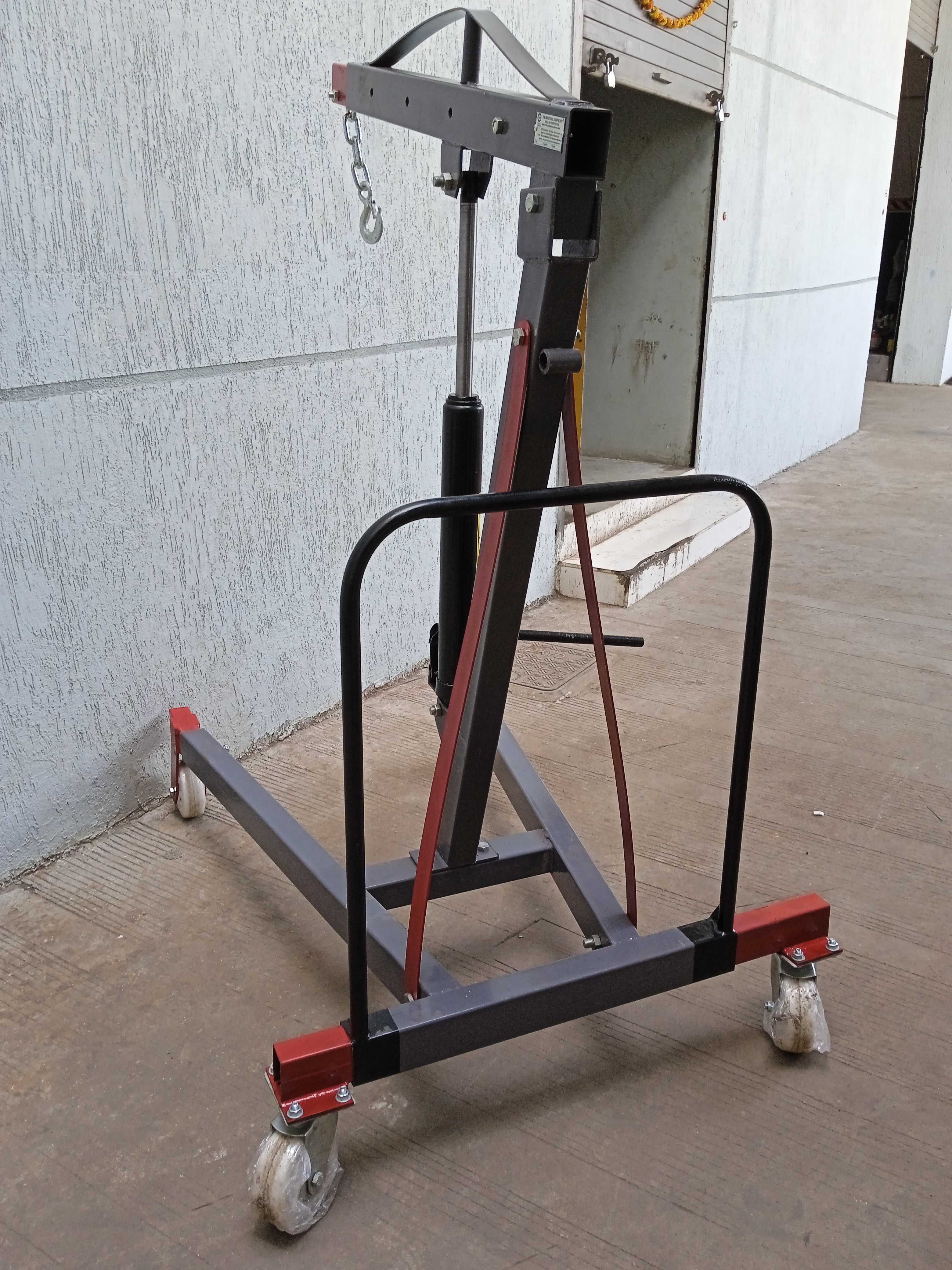 Manual Hydraulic Floor Crane - Mild Steel, Standard Size, Black | 3-ton Capacity, Heavy Duty, Manual Hand/foot Pump, Smooth Maneuverability