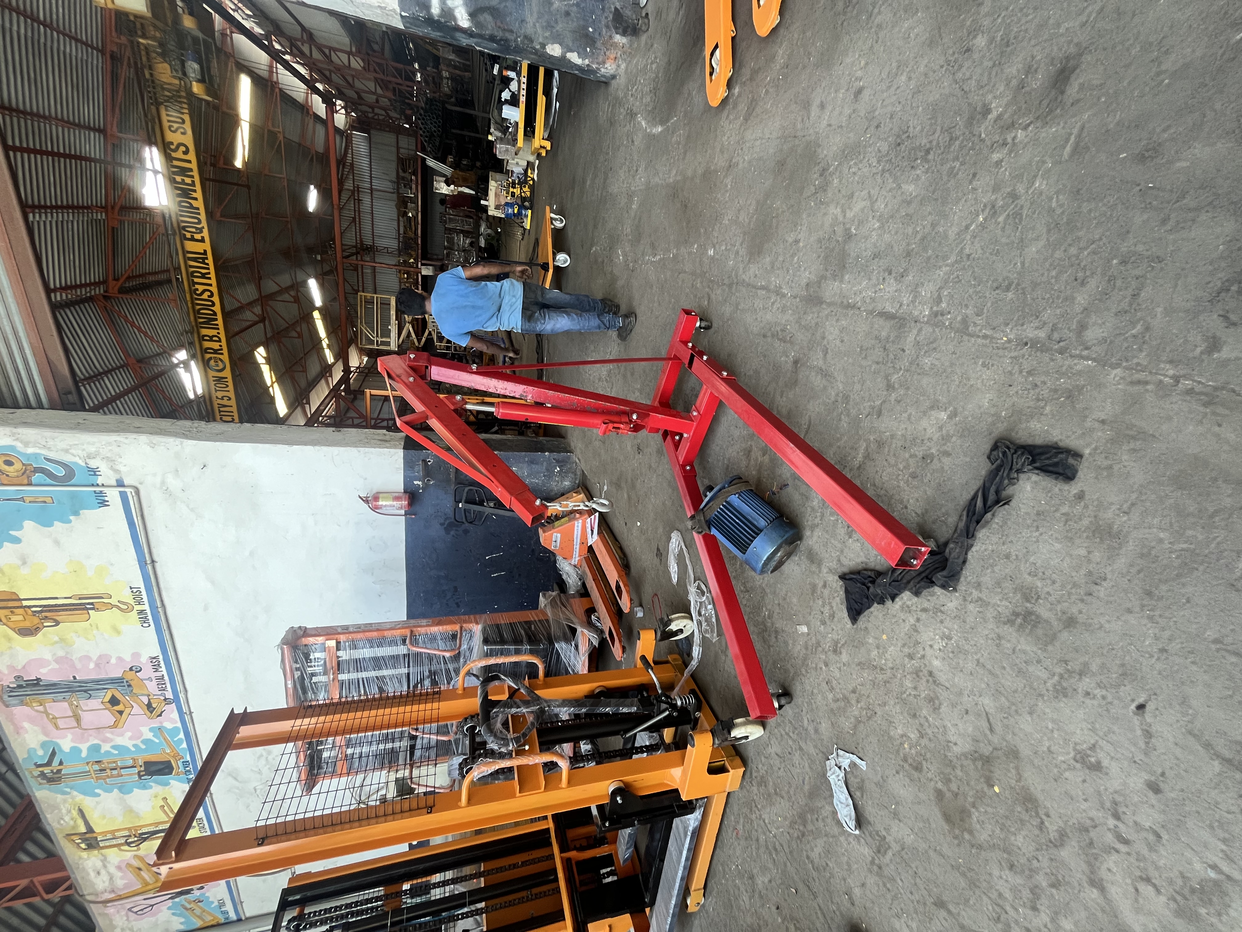 2 Ton Manual Mobile Floor Crane