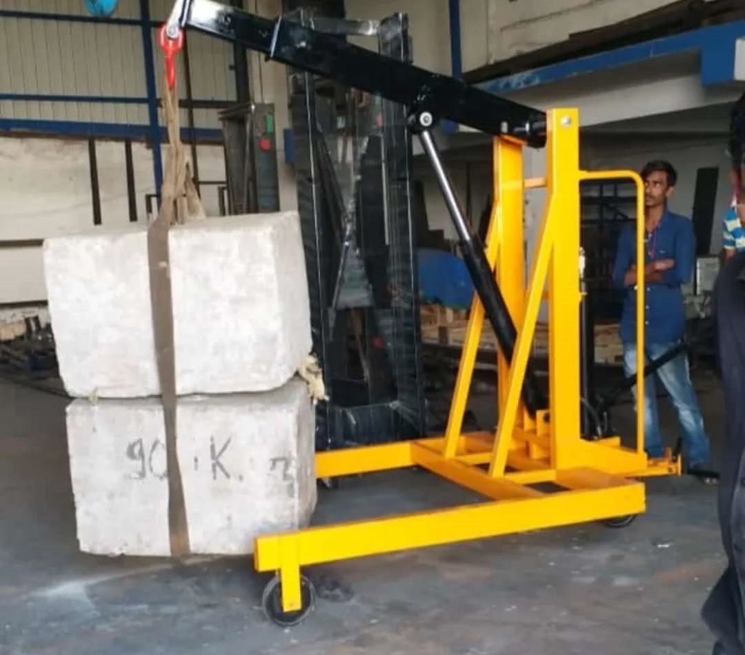 Premium 3 Ton Manual Mobile Floor Crane - Mild Steel, Standard Size, Yellow And Black | Heavy-duty Design, Smooth Maneuverability, Compact Dimensions