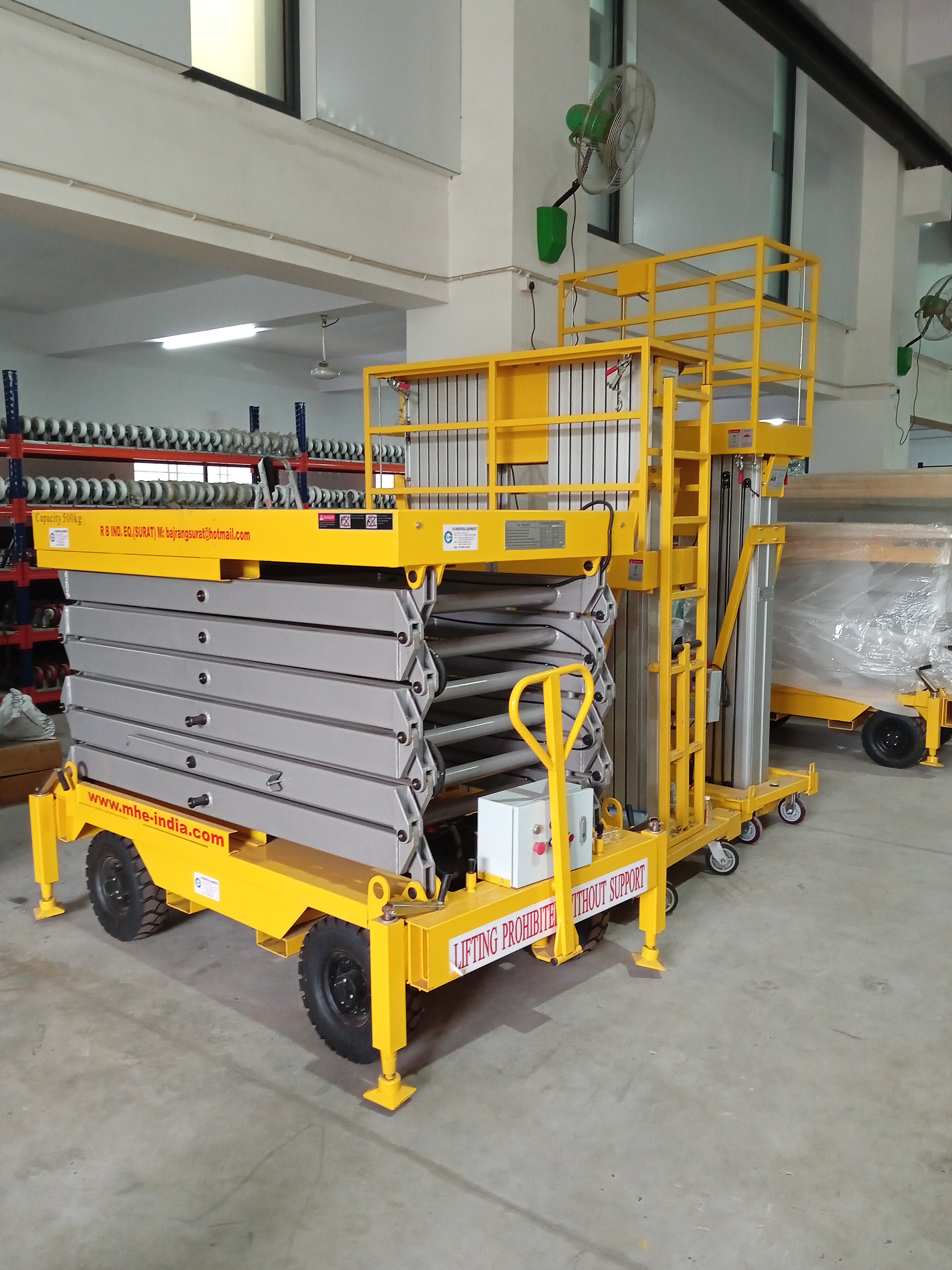 Electric Scissor Access Platform - Attributes: Strong