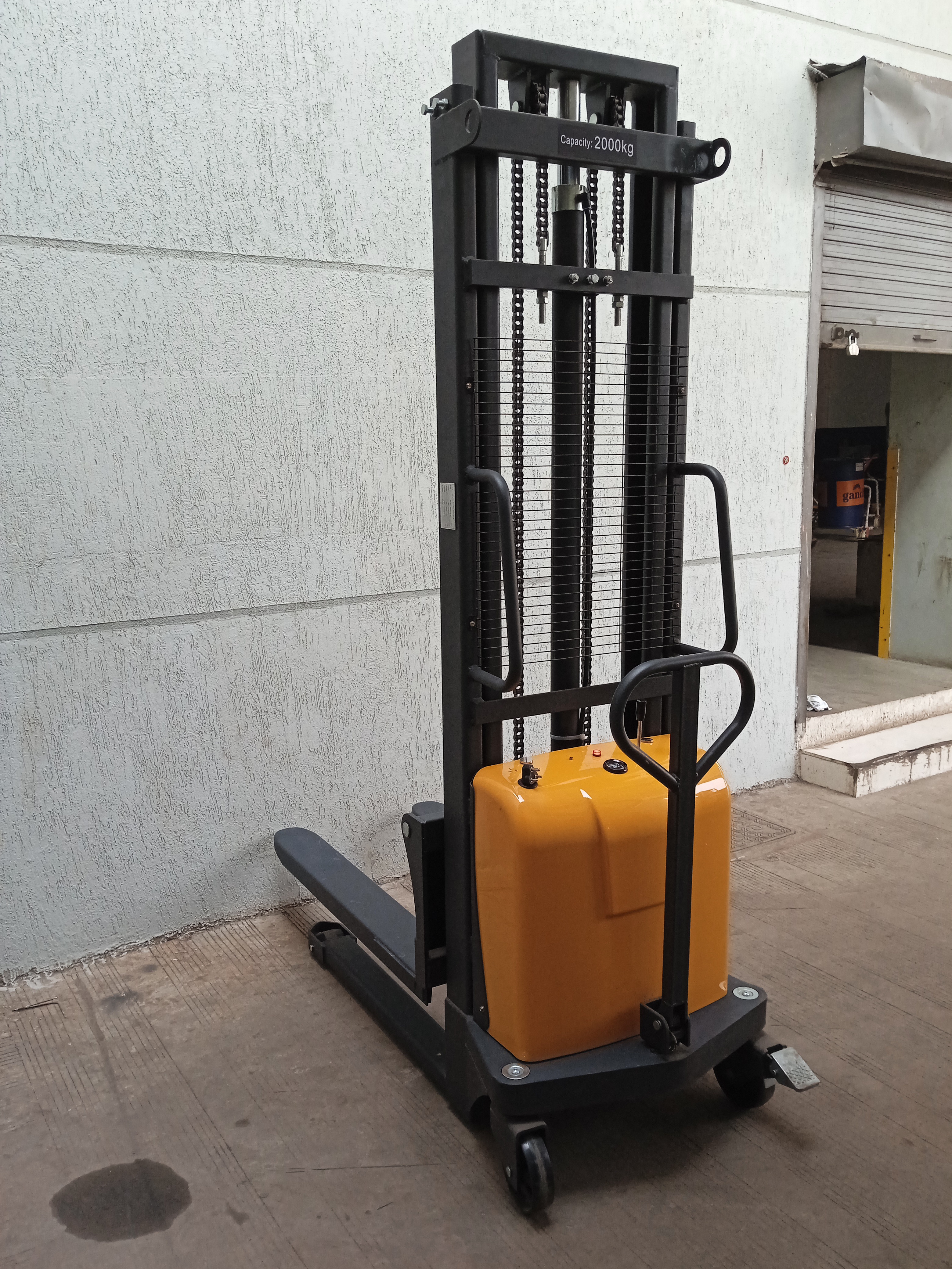 Mild Steel Ac Lift Platform Stacker