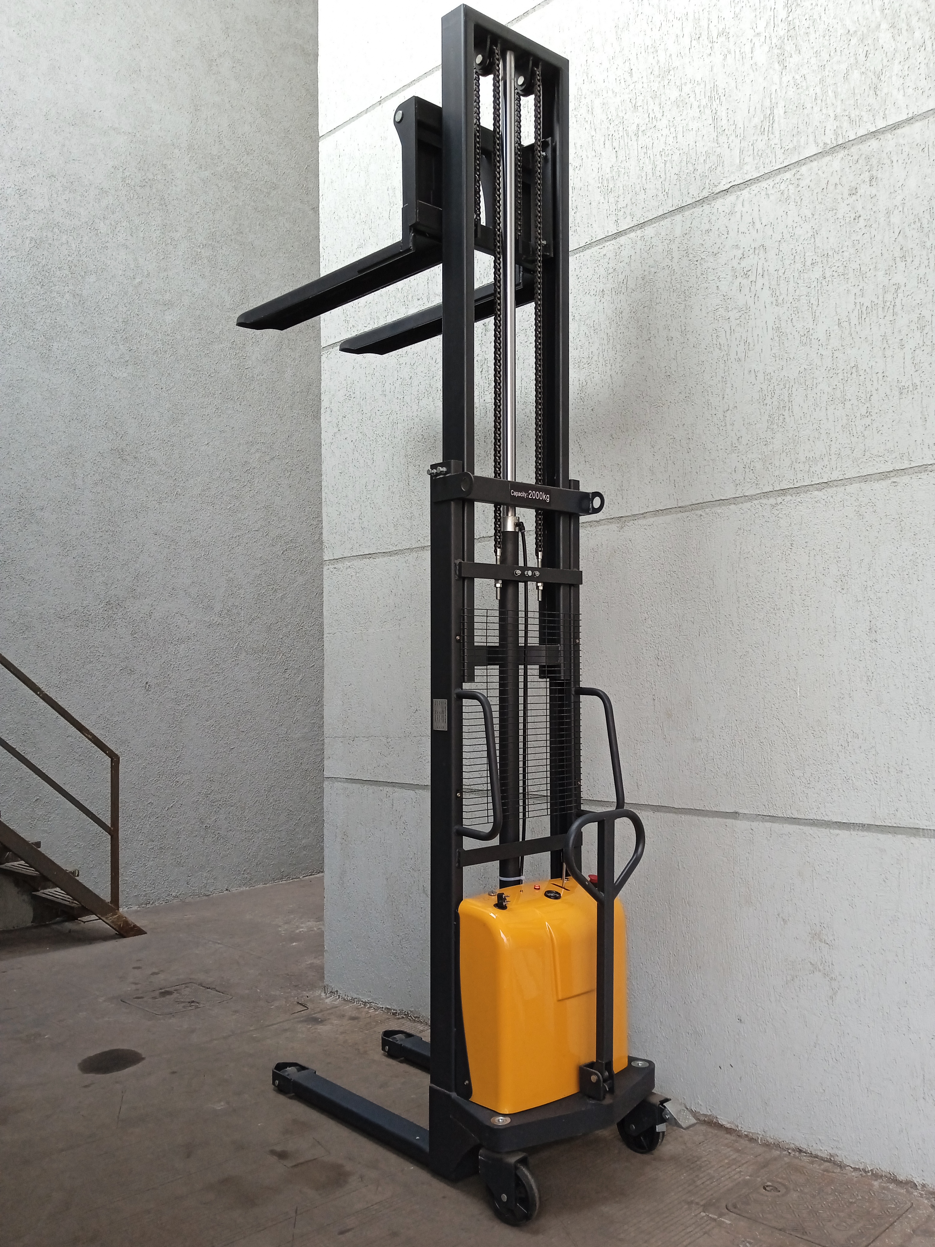 Mild Steel Ac Lift Platform Stacker