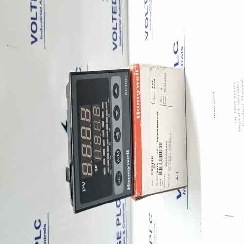 HONEYWELL DC1040 TEMPERATURE CONTROLLER DC1040CT-30200B-E