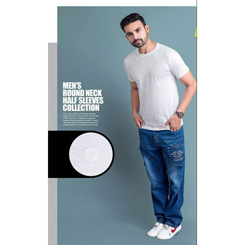 Men White Plain Cotton T Shirt - Size: Medium