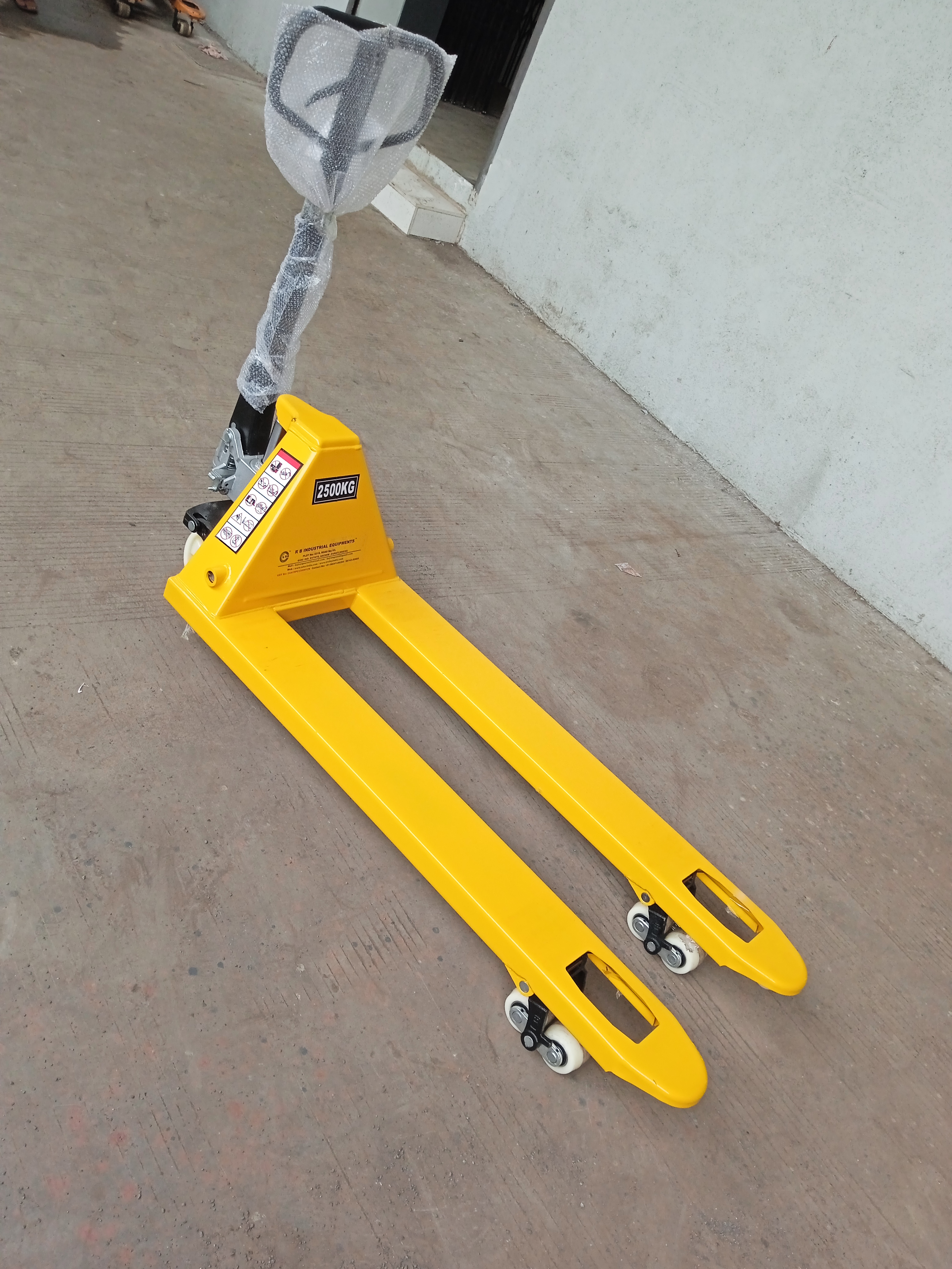 Hydraulic Hand Pallet Truck 2.5 Ton