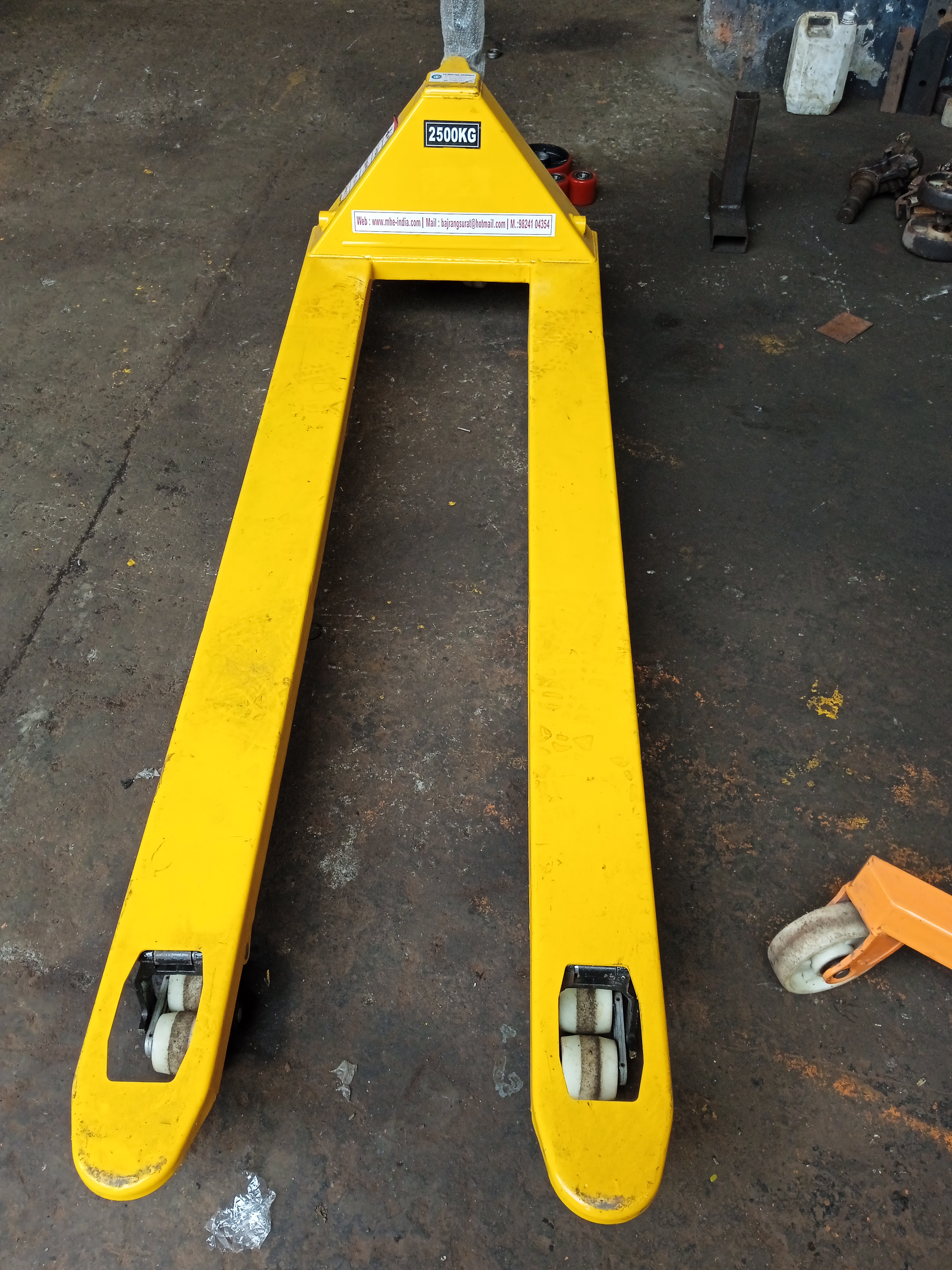 Hydraulic Hand Pallet Trucks 3 Ton - Attributes: Strong