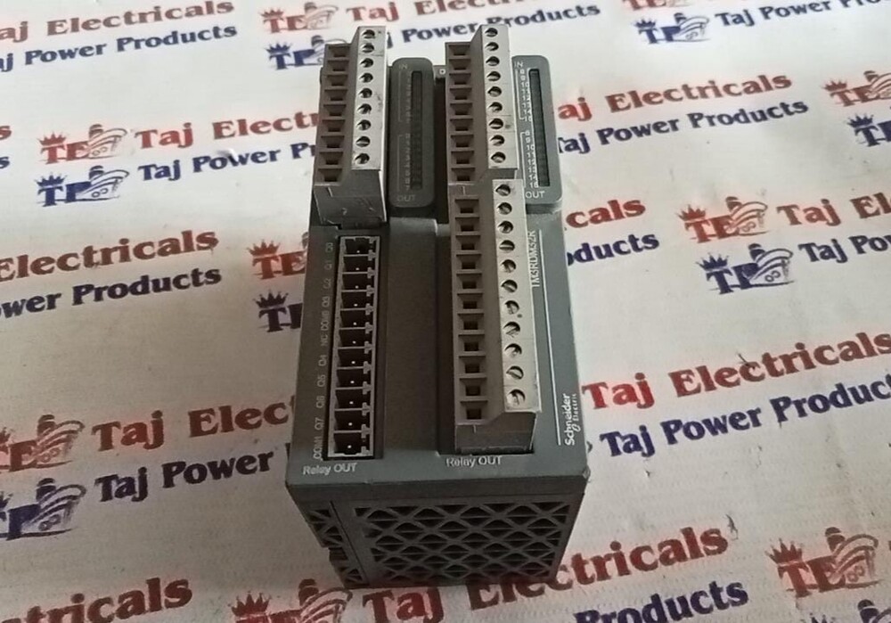Schneider Tm3rdm32r Plc - Plastic And Metal, 32 Relay Outputs, Optically Isolated, Din Rail Mount, 2a Load Capacity