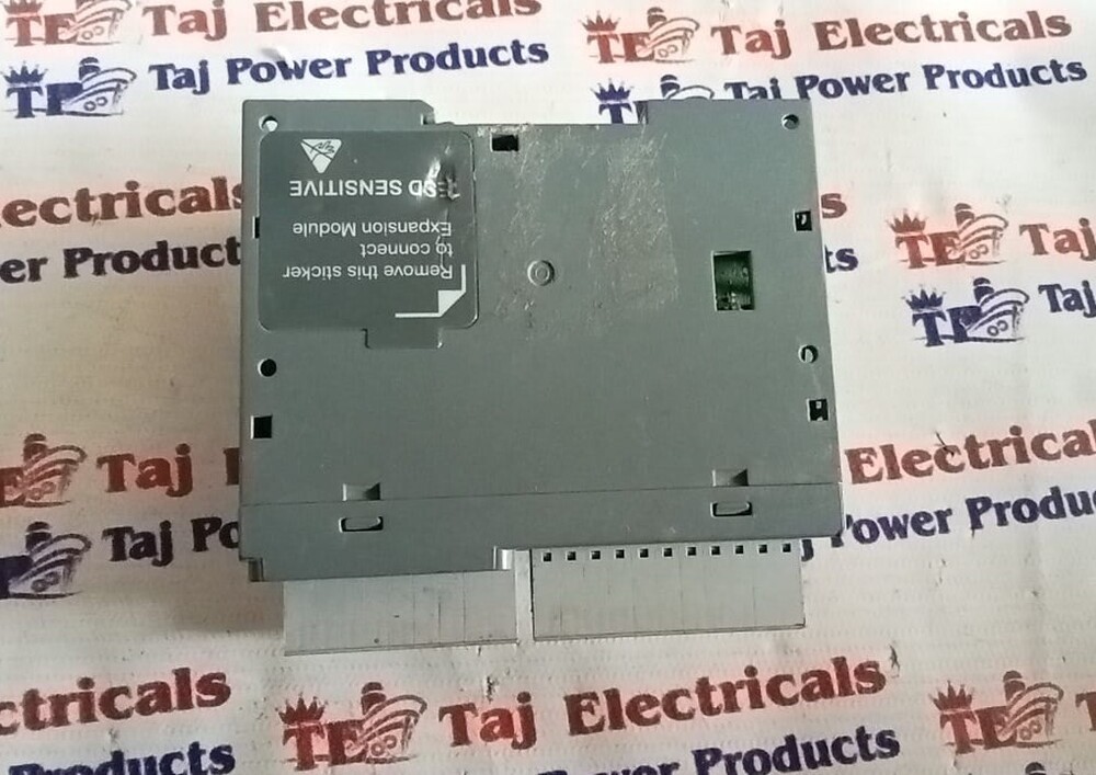 Schneider Tm3rdm32r Plc - Plastic And Metal, 32 Relay Outputs, Optically Isolated, Din Rail Mount, 2a Load Capacity