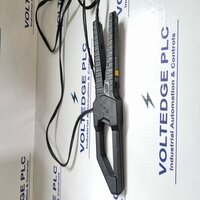 FLUKE 80I-1010 DC/AC CURRENT PROBE | INPUT 1-1000A OUTPUT 1MV PER AMP CLAMP