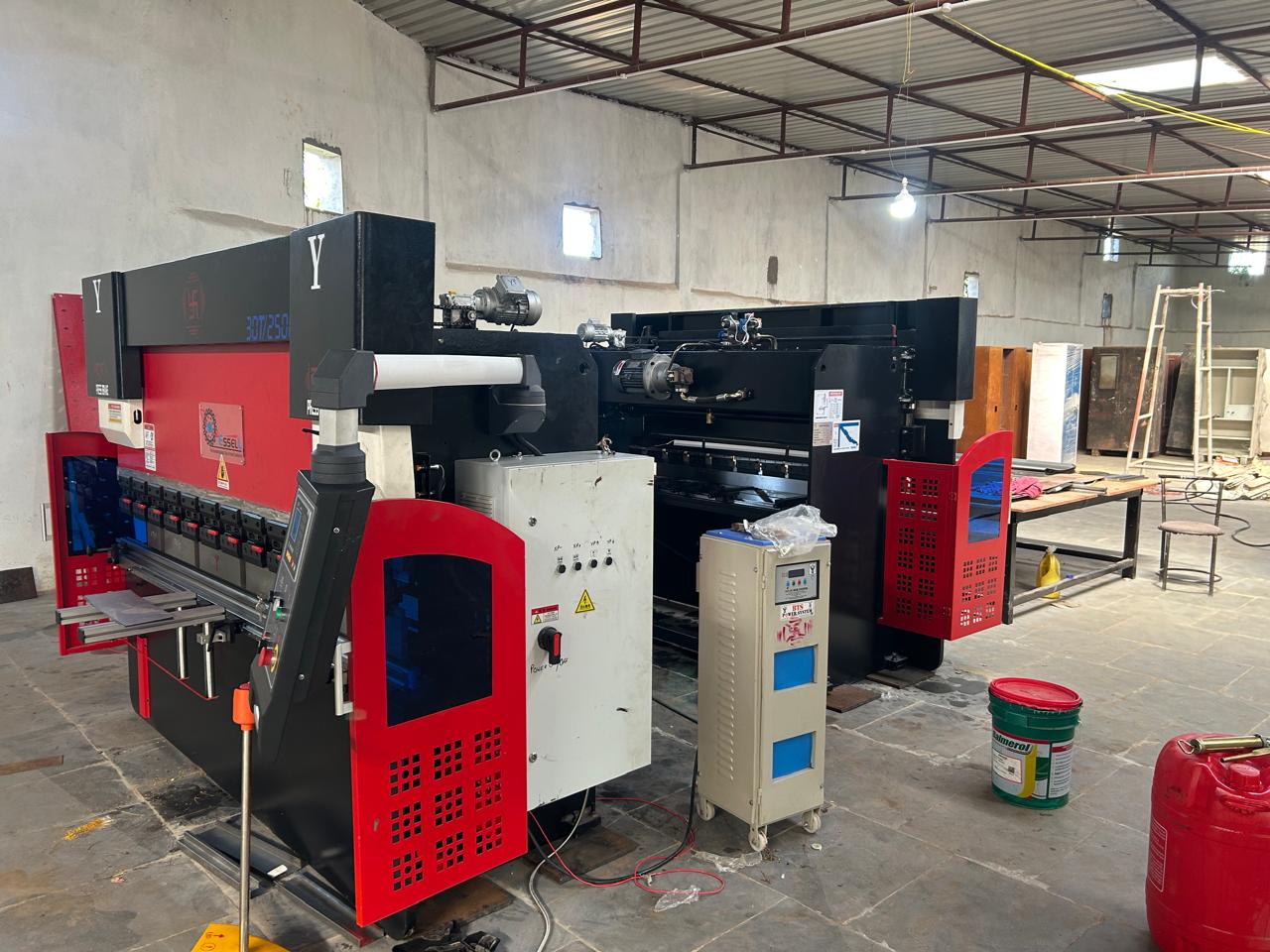 Hydraulic Press Brakes